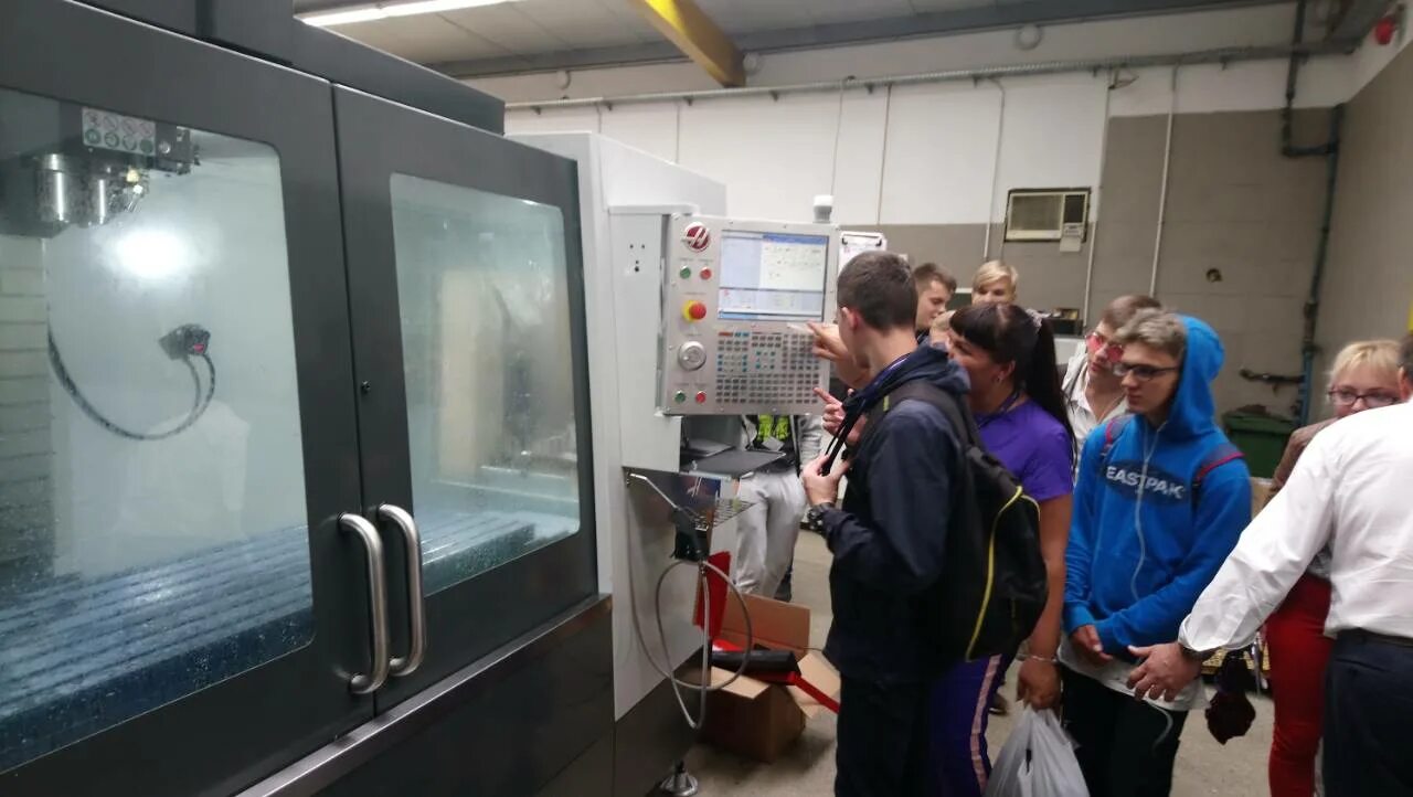 техникум поваров. колледж мехатроники и пищевой индустрии светлый 2008. пищевой колледж 33 2022. кмипи колледж механики и пищевой индустрии. колледж мехатроники и пищевой индустрии светлый.