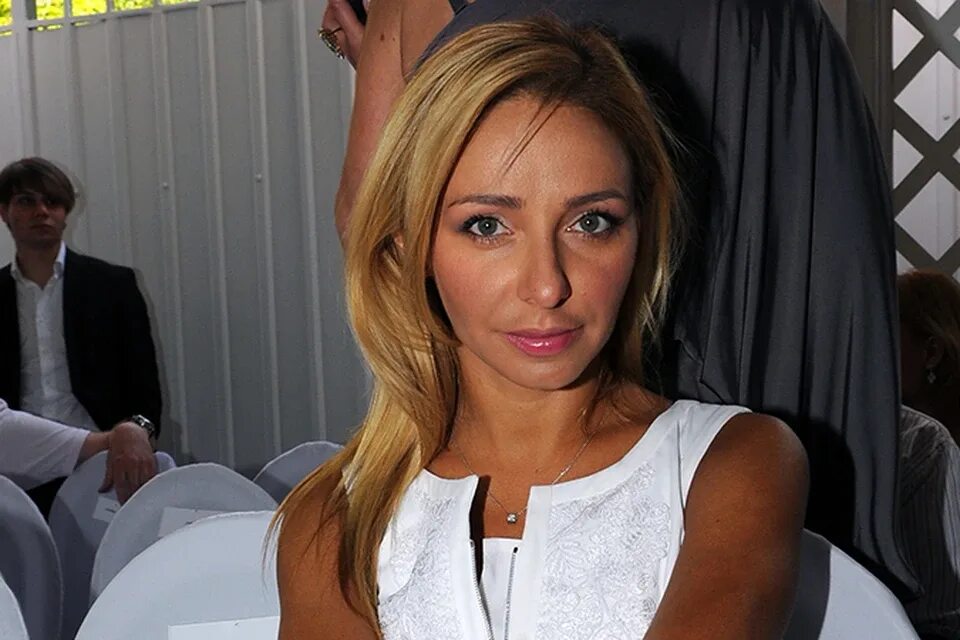 Сколько навке лет сейчас