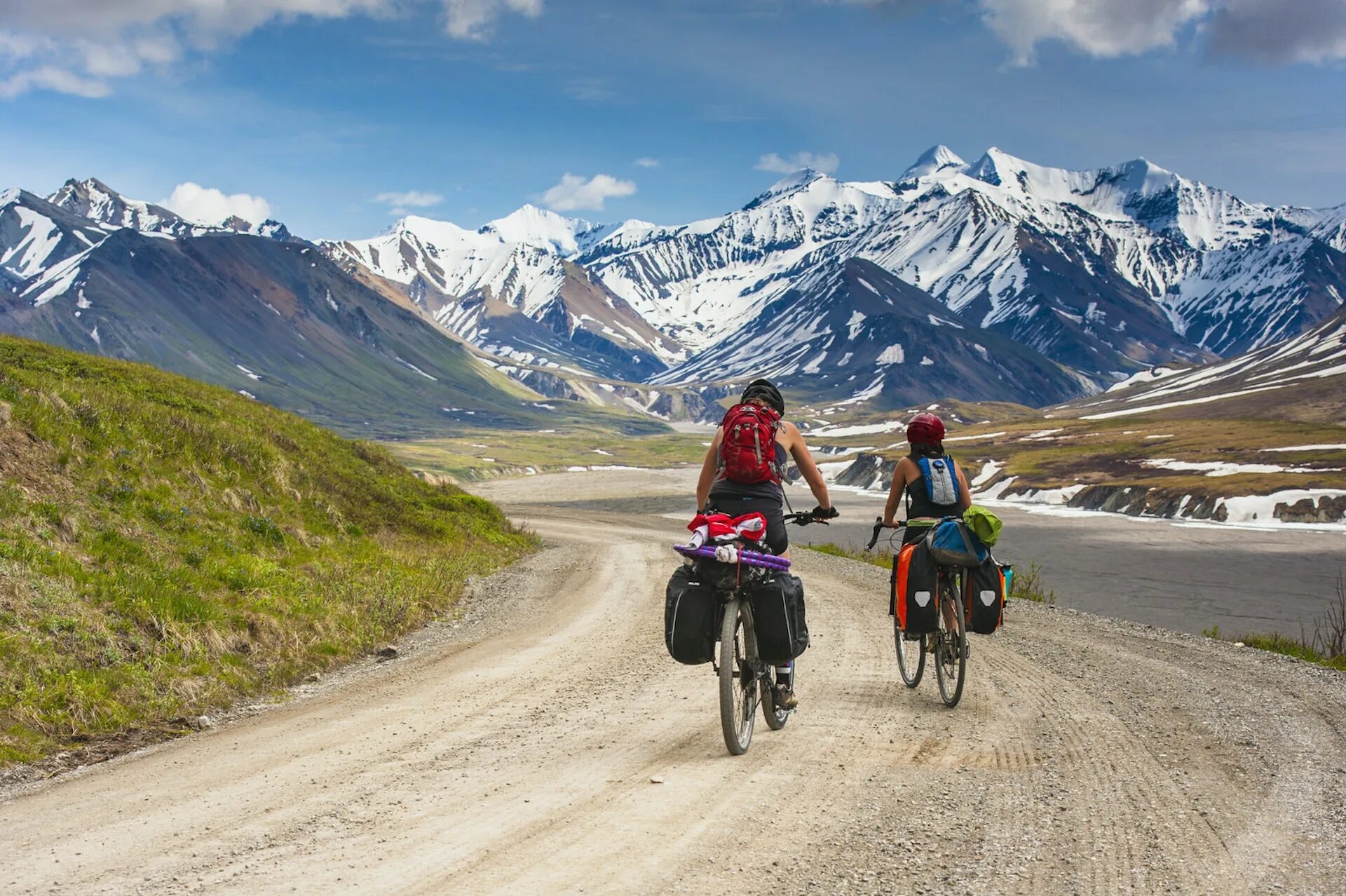 Bike traveling. Велосипед для туризма. Велотуризм. Велотуризм арт. Велосипедный туризм картинки.