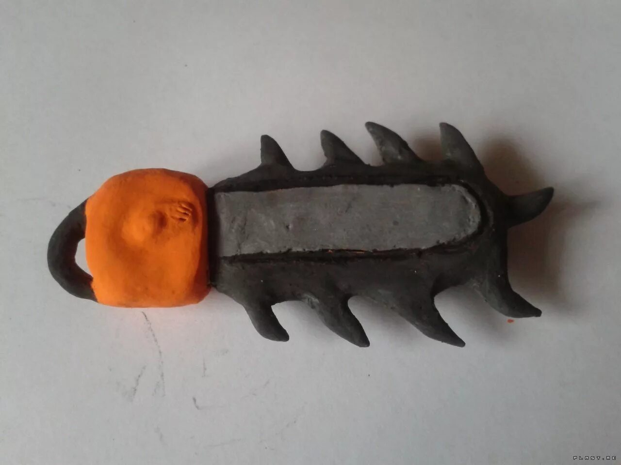 Как слепить пилу. Как слепить пилу. Страшная маска папье маше. Как слепить пилу. Маска из пластилина.