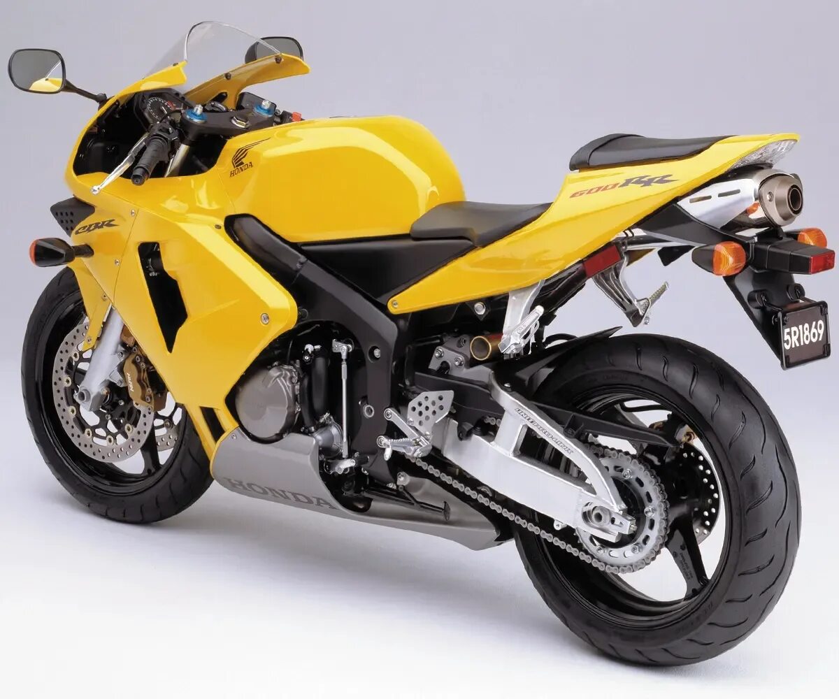 Сток 600. Honda CBR 600. Мотоцикл Honda CBR 600. Honda cbr600rr 2003. Honda cbr600rr желтый.