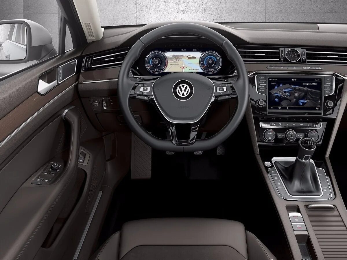 Купить новый фольксваген пассат. Volkswagen Passat 2016 салон. Фольксваген Пассат б8 2016. Новый Пассат б9. Volkswagen Passat 2015 салон.