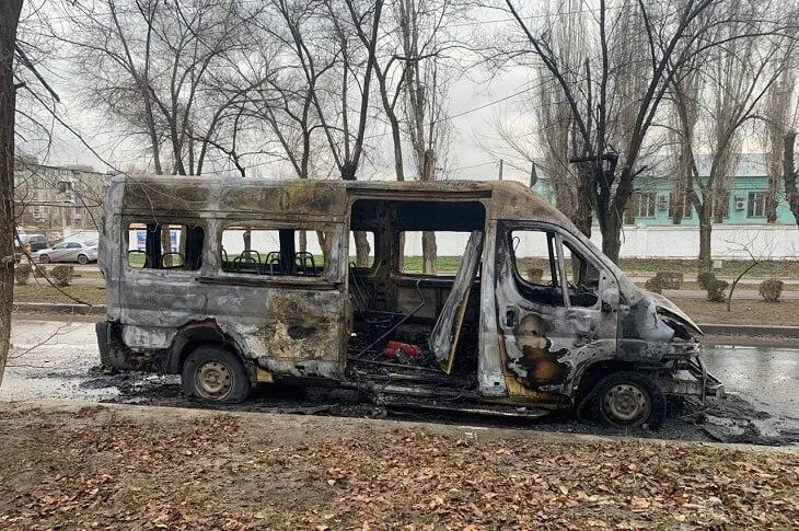 Сгорел автобус волгоград. Маршрутка. Забытые маршрутки Волгограда.