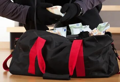 Сумка полна денег
