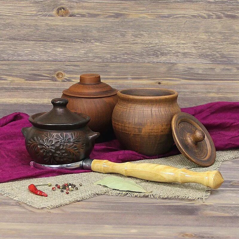 ухват для горшка. вятская керамика горшочки для запекания с ухватом. ухват для горшков. глиняная посуда. горшок вятская керамика супк.