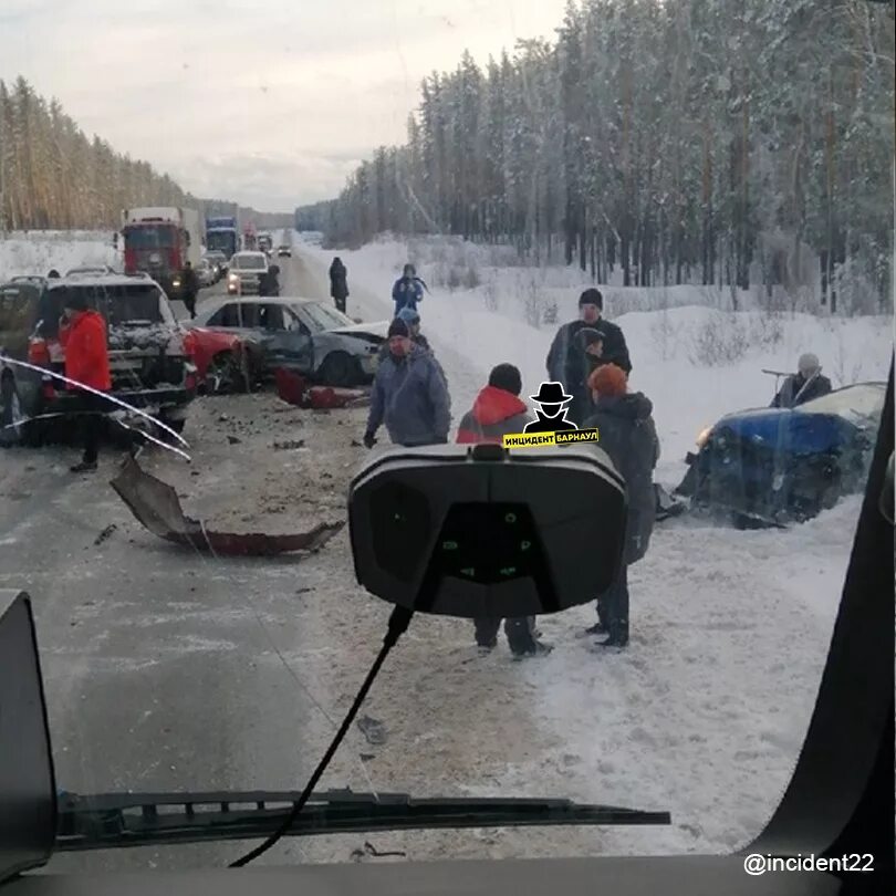 Происшествия в Алтайском крае. Авария на Барнаульской трассе. ДТП С участием пожарки на Чуйском тракте. Авария на алтайском крае трассе