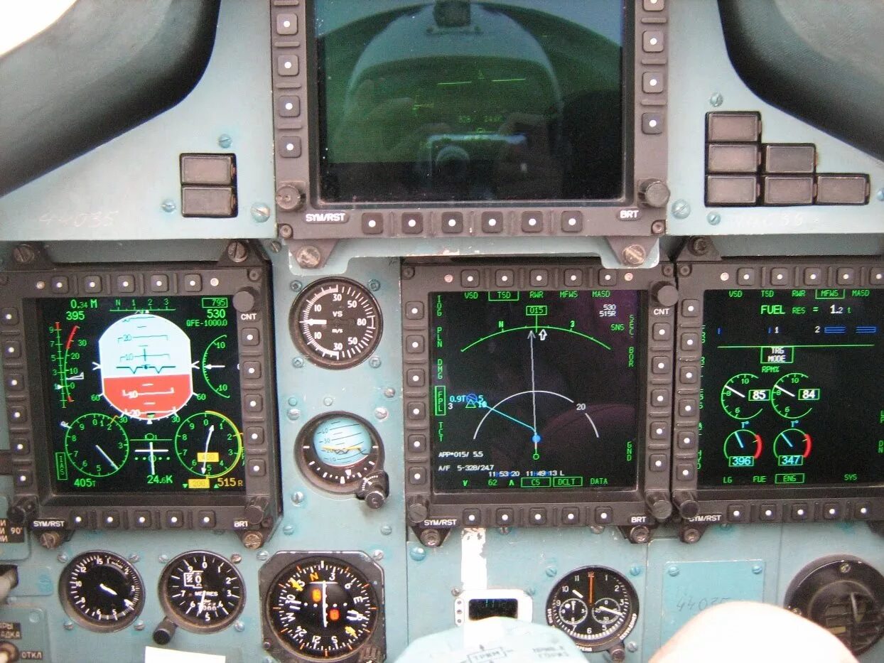 Л-39 альбатрос. Су 30 кокпит. Л 150 32. Су 27 кабина. Л 39м1 кабина.