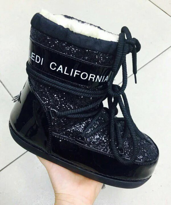 Луноходы firefly. Moon boot ботинки mtrack. Fila луноходы. Кроссовки баленсиага луноходы. Балкниага луназоды.