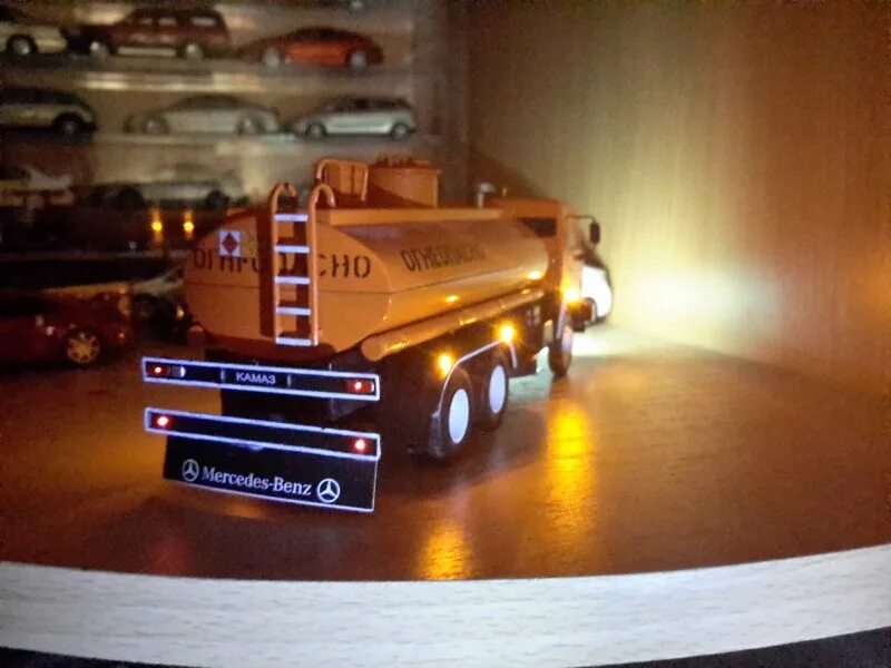 Конверсия моделей автомобилей. Доработка моделей 1/43. 1-43 урал-4320 элекон. Доработка моделей 1/43. Конверсионная модель.