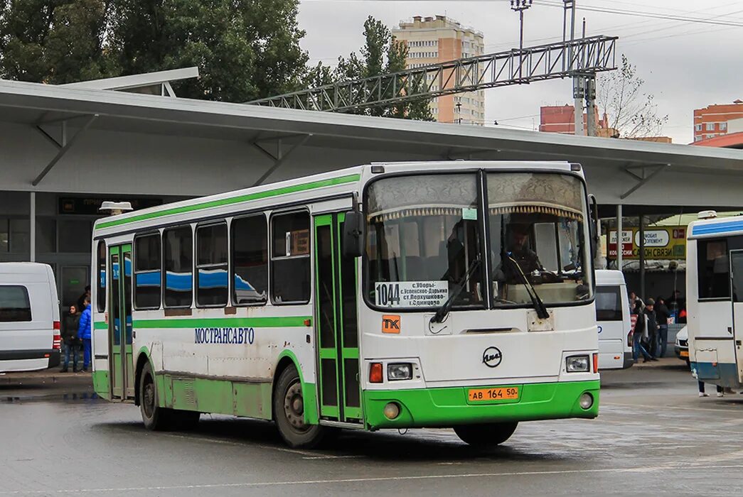 Автобус 1044 сосны Одинцово. Автобусная станция Одинцово. Одинцово Звенигород автобус. Автобусы Звенигород. 55 56 автобус одинцово горки