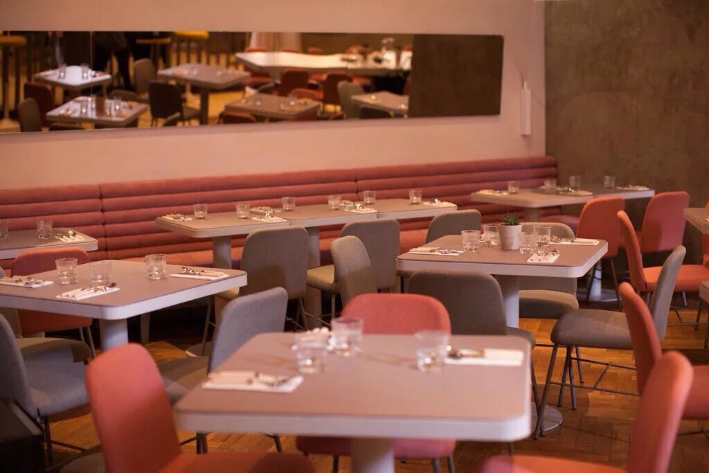 хэппи бара. караоке happy лесная. атлас бар в москве на 1905 года. хэппи бар москва. хэппи энд спиридоньевский переулок.