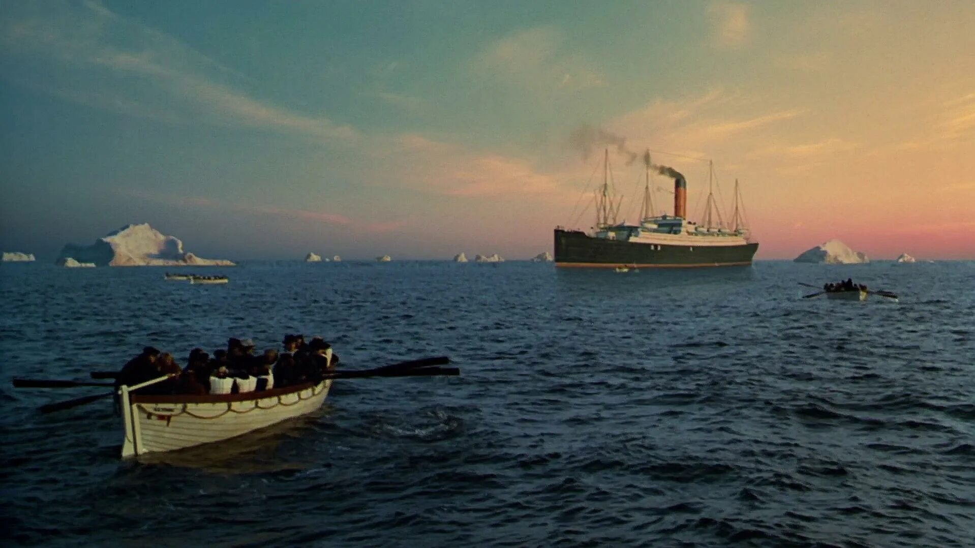 Судно Карпатия и Титаник. Пароход Карпатия крушение. Карпатия корабль крушение. Титаник 1997.