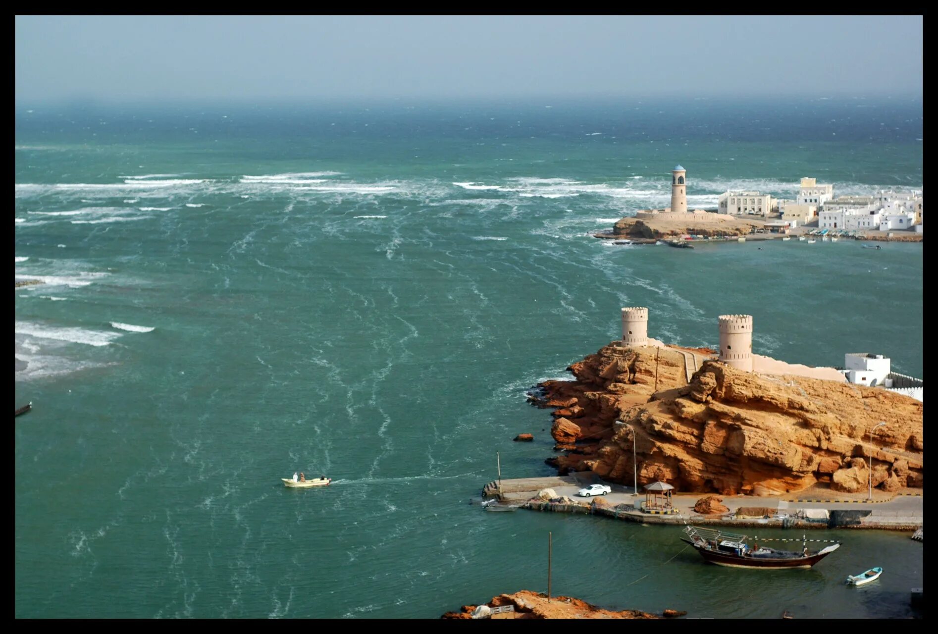 Аравийский какой океан. Аравийское море Оман. Оман побережье Аравийского моря. Сур Оман. Арабское море Оман.