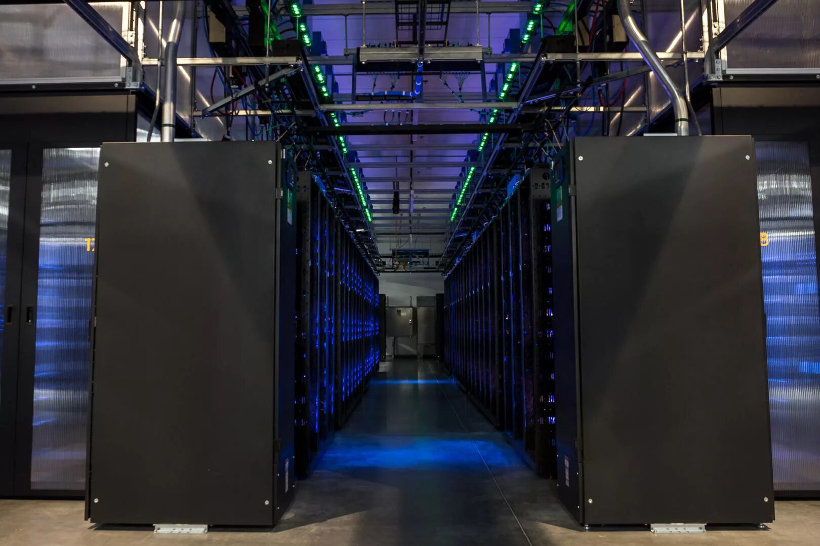 Dell цод. Дата центр. Серверная 1080 ti цод. Цод или дата-центр. Selectel дата центр.