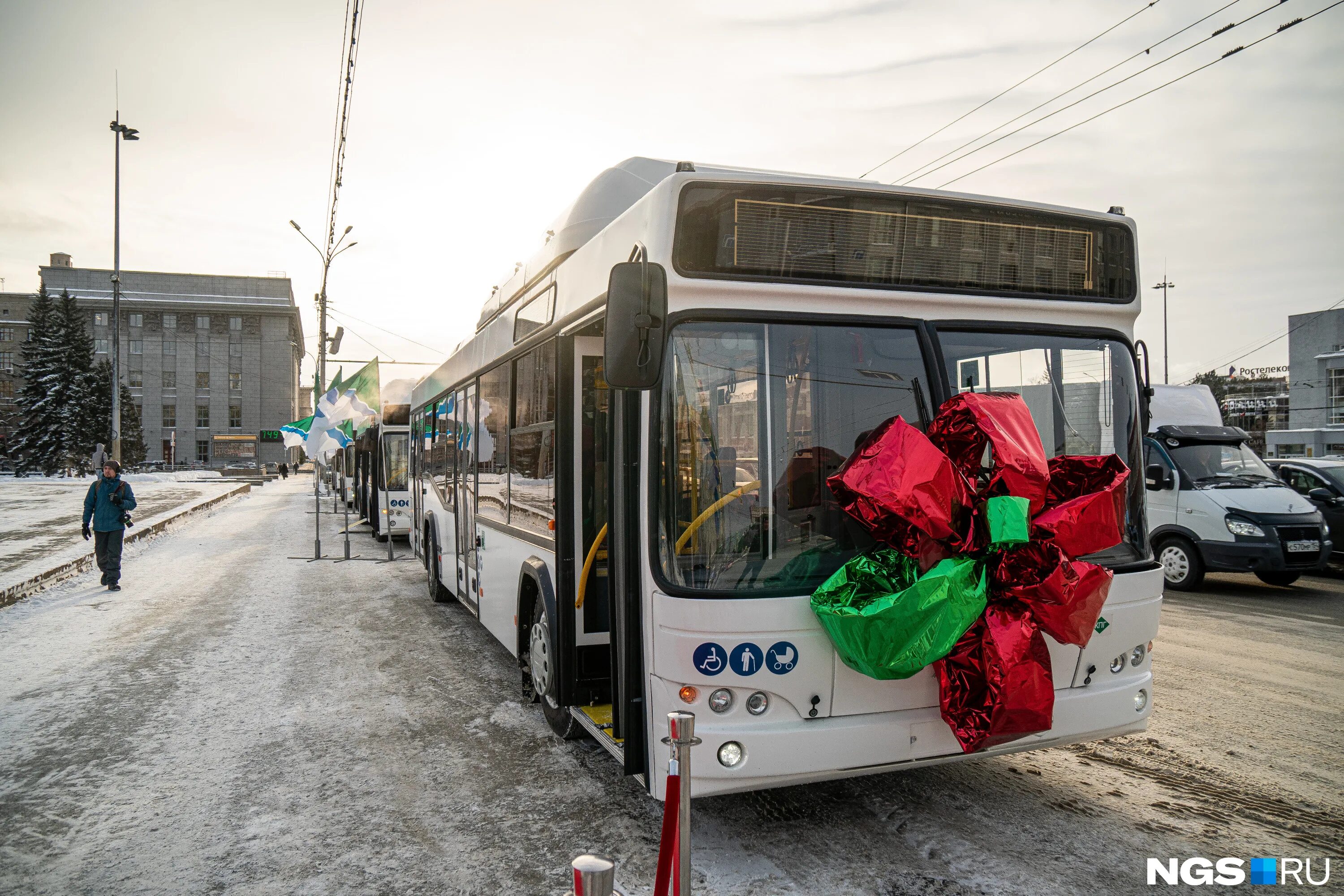 Транспорт новосибирск автобус