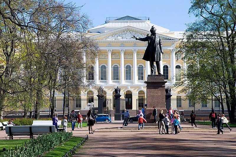 Площадь искусств история. Площадь искусств михайловский дворец. михайловский сквер в санкт-петербурге. петербург михайловская площадь. музей на площади искусств в санкт-петербурге.