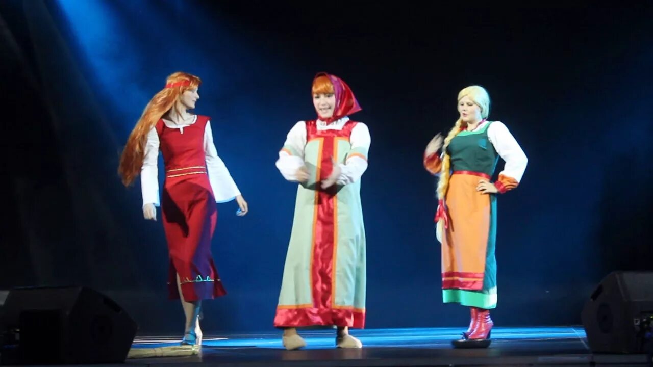 Косплей богатырей. Алёнушка три богатыря косплей.