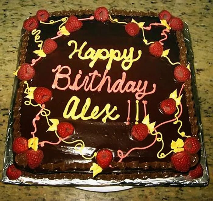 Открытка с днем рождения мужчине алексею прикольные. С днём рождения мужчине открытки с тортом.