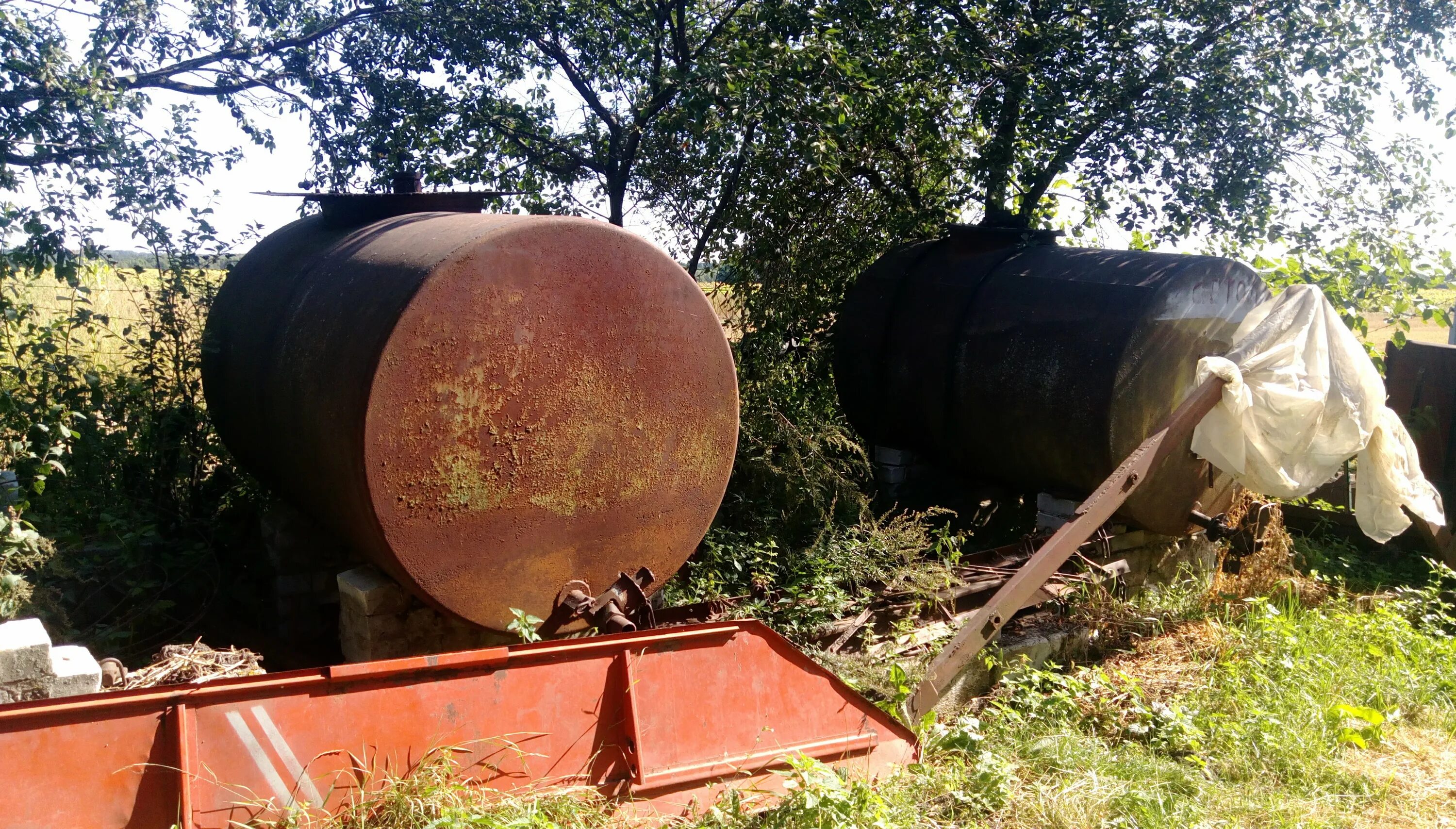 Цистерна вакуумная мв4. Бочка цистерна. 02. Ассенизаторский резервуар. Пищевая цистерна 20 кубов.