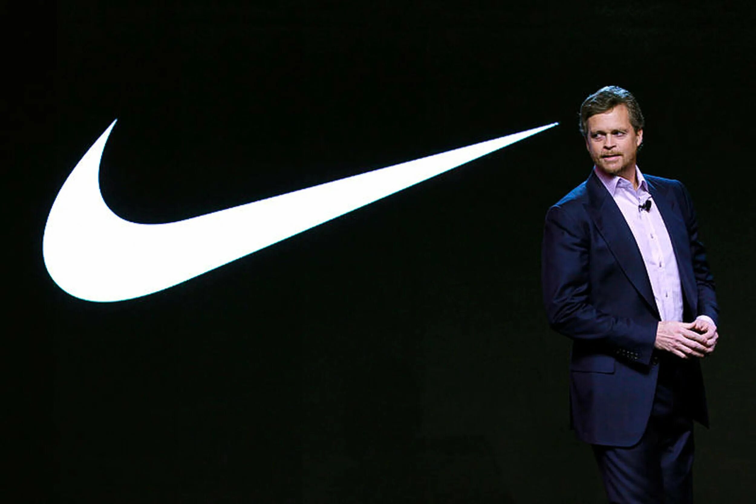 Город найка. Nike CEO. Основатель Nike.