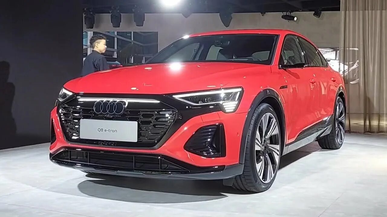 Audi q8 e-tron sportback. Етрон 2023 ауди. Audi q8 etron 2023. Audi e-tron concept 2021. Ауди е-трон gt 2021.