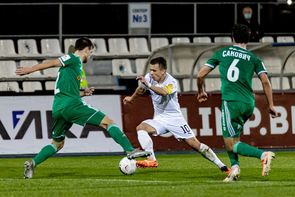 Анжи томь 2011. Фк томь 2022. Томь ян. Томь краснодар 2. Томь фк химки 2013.