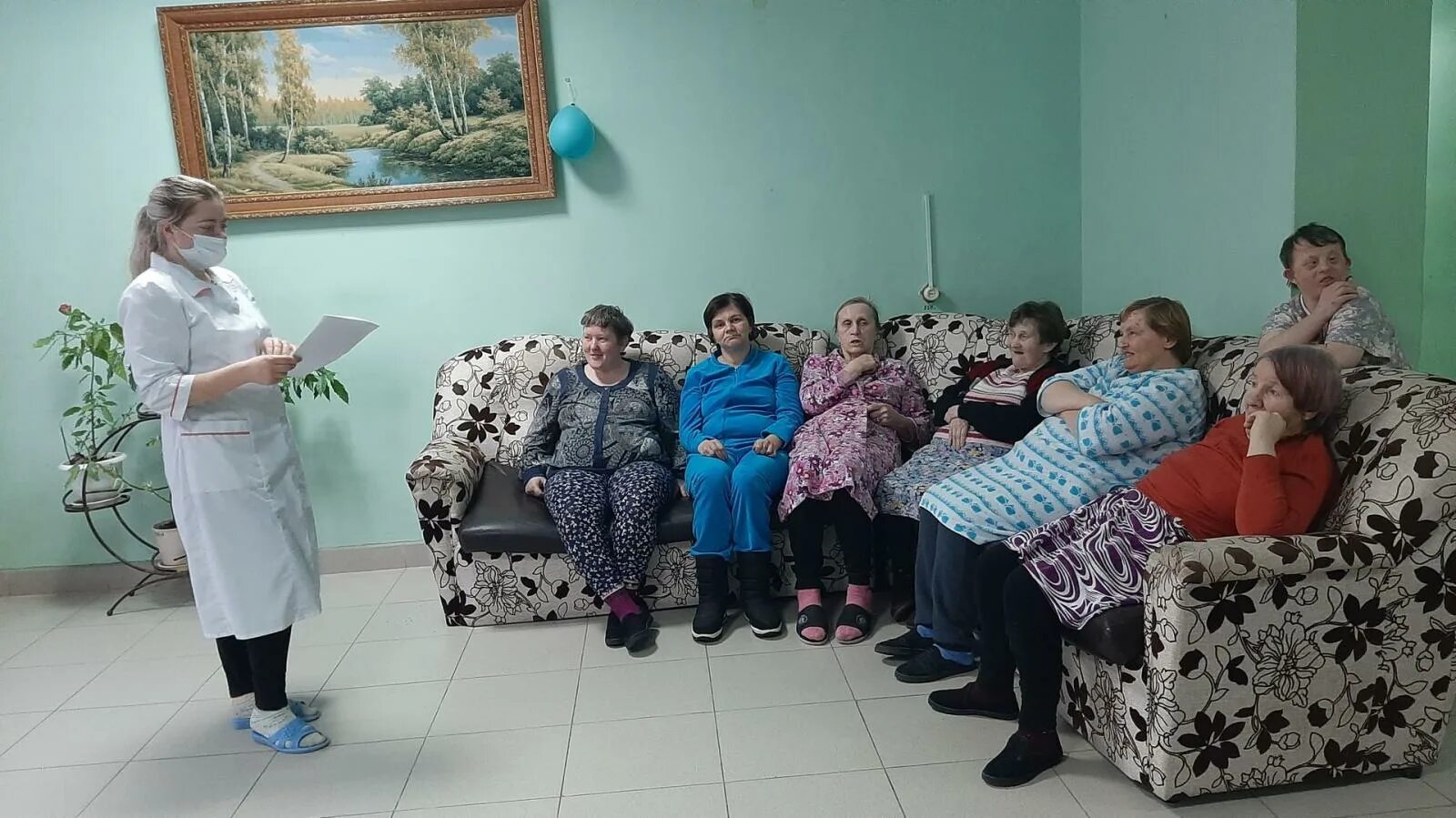 Холлы домов-интернатов для престарелых. Новохоперский психоневрологический интернат. Уваровский дом-интернат для инвалидов и престарелых уварово. Журавлевский дом интернат. Яранский дом-интернат для престарелых и инвалидов.