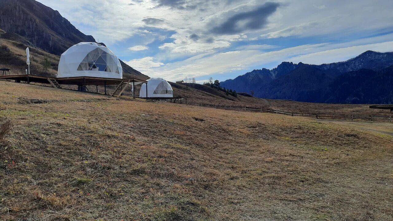 Панорама акташ купольный отель. Cloud park altay. Cloud park altay. Cloud park отель алтай. Клауд парк алтай.