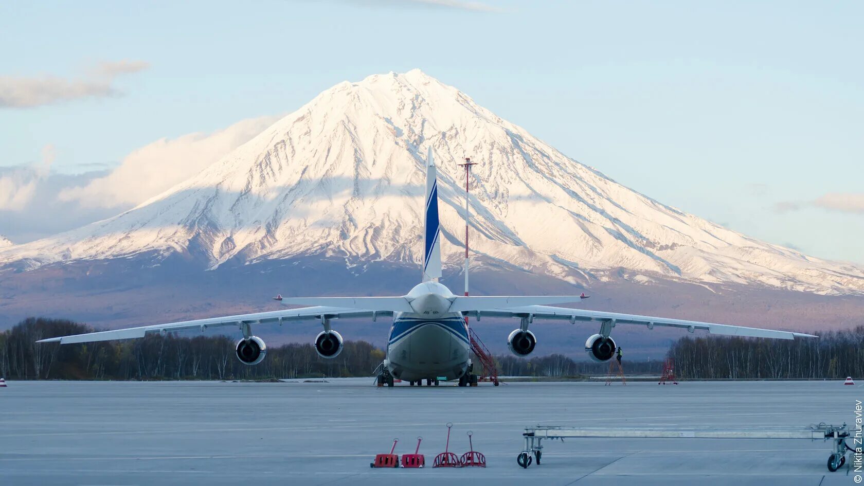 Рабочие на камчатке. Радыгино камчатка. Рабочие на камчатке. Трудовое лето 2022. Аэропорт петропавловск-камчатский.