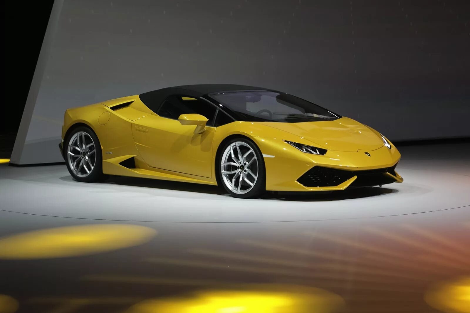 Huracan lp 610 4. Ламборгини хуракан спайдер. lamborghini huracan lp610-4. lamborghini lp 610-4. ламборгини хуракан кабриолет.
