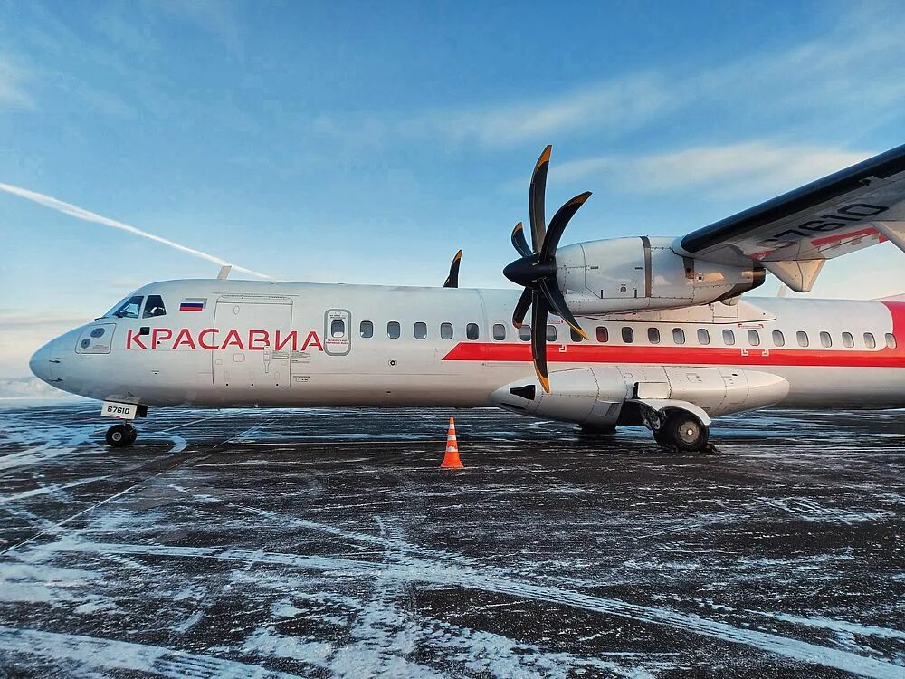 Самолеты в барнауле купить. ATR 72 самолет КРАСАВИА. ATR-72-500 КРАСАВИА. Самолёт АТР 42 КРАСАВИА. Самолёты КРАСАВИА Красноярск Барнаул.
