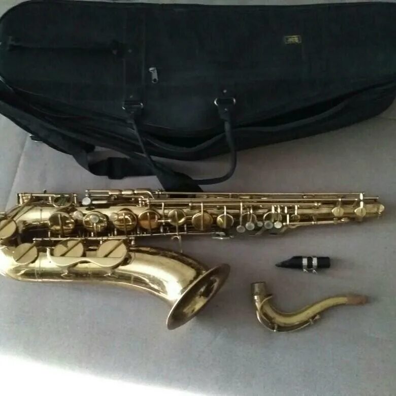Амати саксофоны. Чешский саксофон. Чешский саксофон. Саксофон амати краслице классик делюкс чехословацкого производства. Чешский саксофон амати.