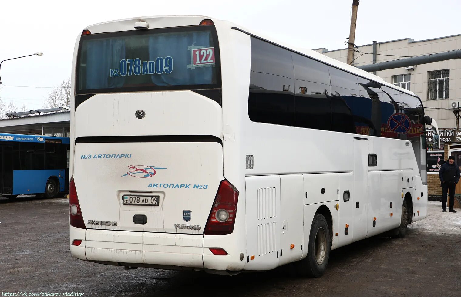 Автобус караганда. Mercedes benz 407. Автобус караганды 122. Автобус yutong 49+1. Yutong 6122 абхазия.