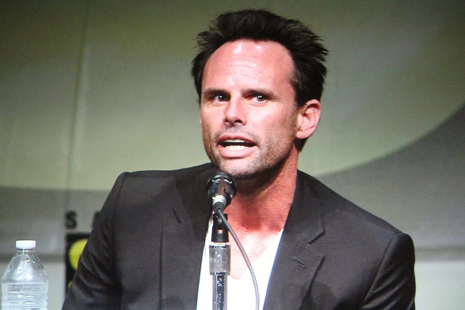 Том круз молодой. Американская история преступлений актеры и роли. Henry cavill look alike. Генри кавилл в молодости. Джеймс дейл.