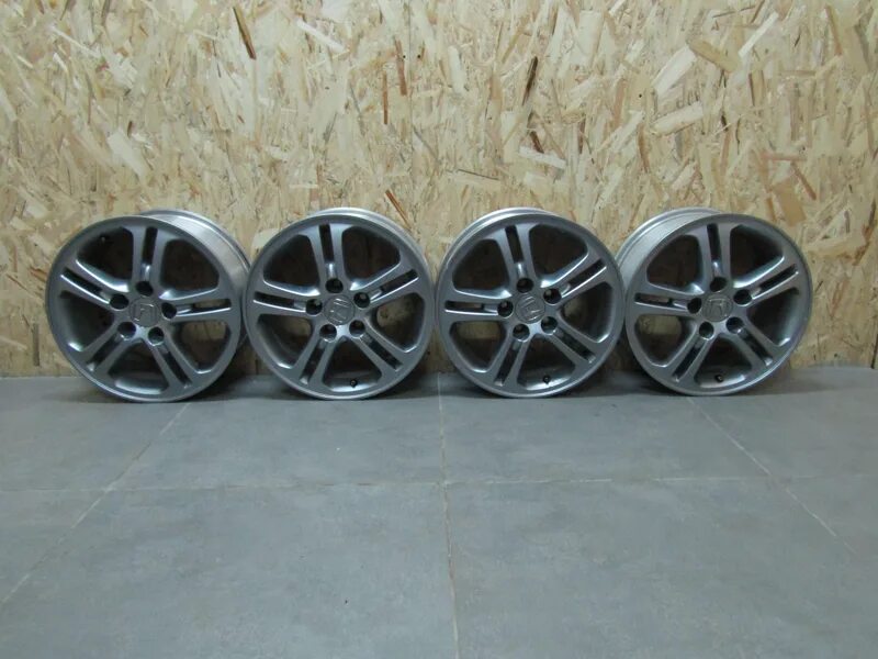 Диски honda accord r16 оригинальные. Диски honda crv 18. Диски литые honda crv r17 оригинал. Диски r15 honda cr-v. Литые диски honda r16.