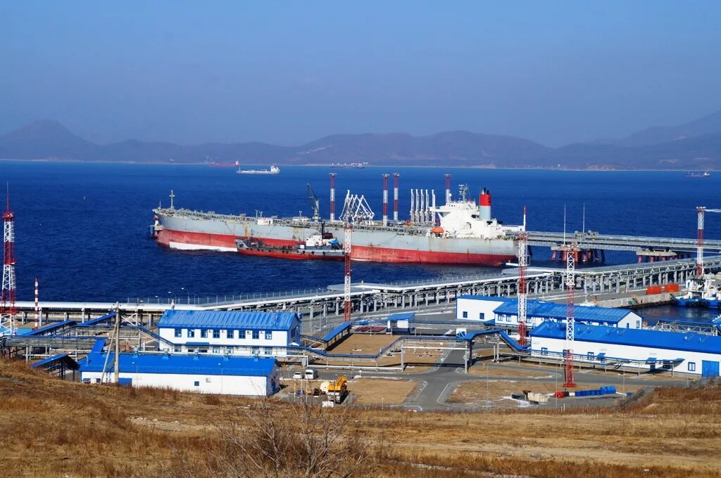 Порт козьмино нефтяной терминал. Козьмино нефтяной терминал. Бухта находка поселок козьмино. Порт козьмино на карте. Порт козьмино находка.