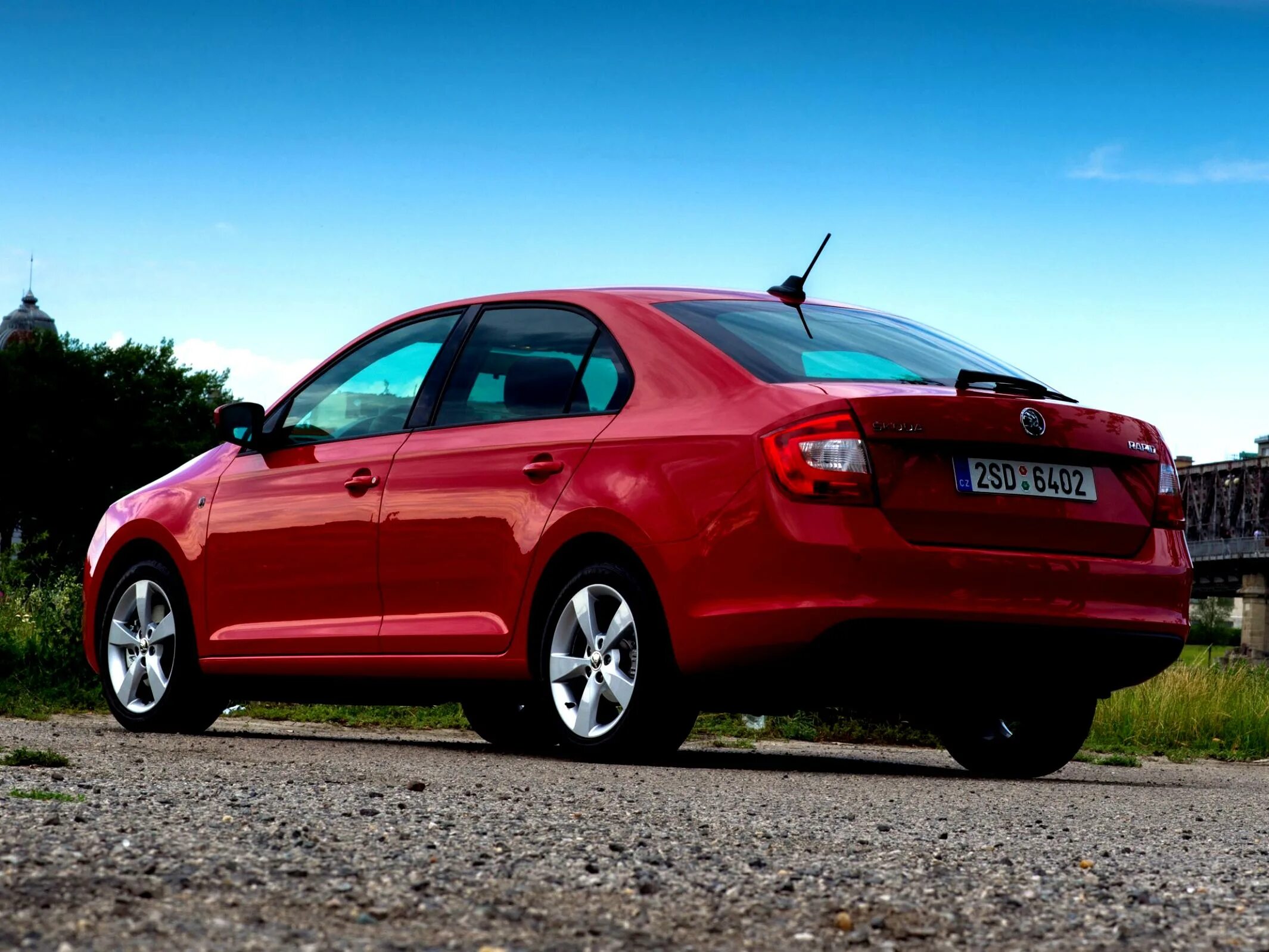 Lazy rapid. Škoda rapid седан. skoda rapid 2004. шкода рапид 2012. škoda рапид 2012.