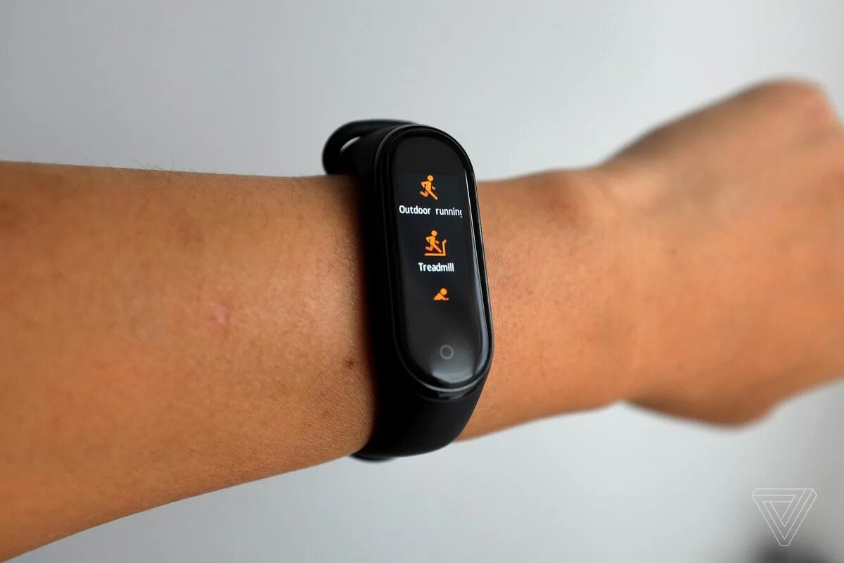 Приложение для смарт часов mi band 4. Mi band 4. ми бенд 4 нфс. ми бэнд 3 нфс. mi fit 4.