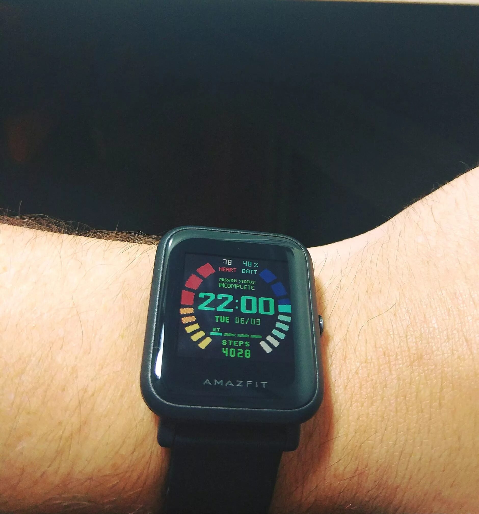 часы амазфит на айфон. Amazfit gtr 2. Amazfit new iphone on. амазфит бип s лайт коробка. амазфит часы 5atm.