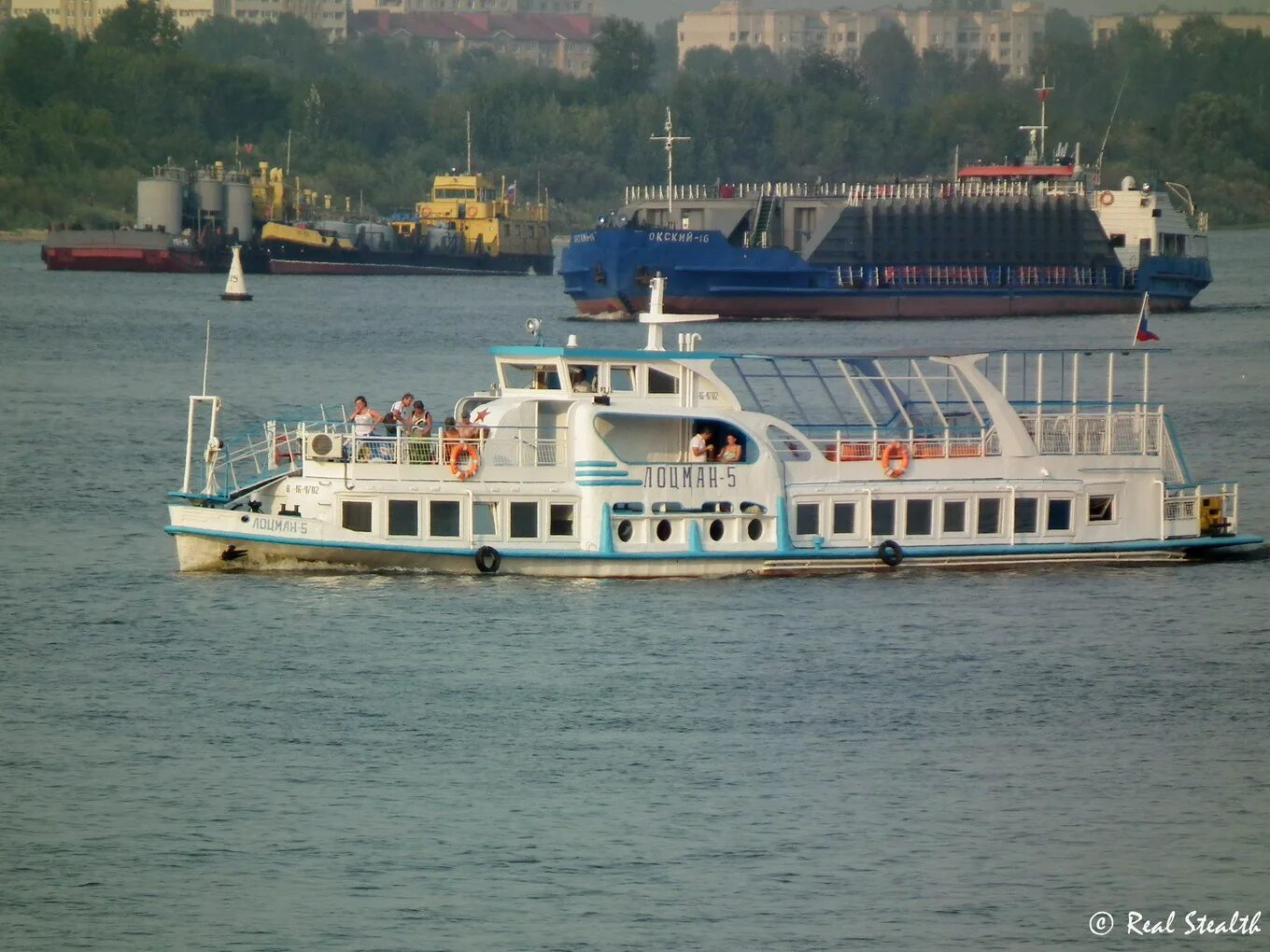 Тц лоцман муром. Торговый центр тибор муром 2003. Окский 29. Лоцман муром. Муром ул войкова 1б.