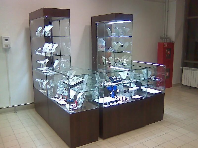 островной прилавок. островные торговые витрины. стеклянная торговая площадка сколько стоит. торговый остров. островной торговый павильон.