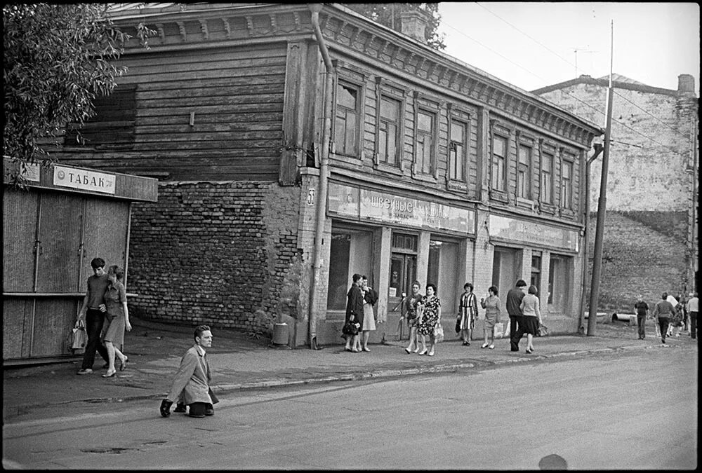 Москва улица Фрунзе 1970. Район Марьина роща в 1962. Таганская площадь 1990.