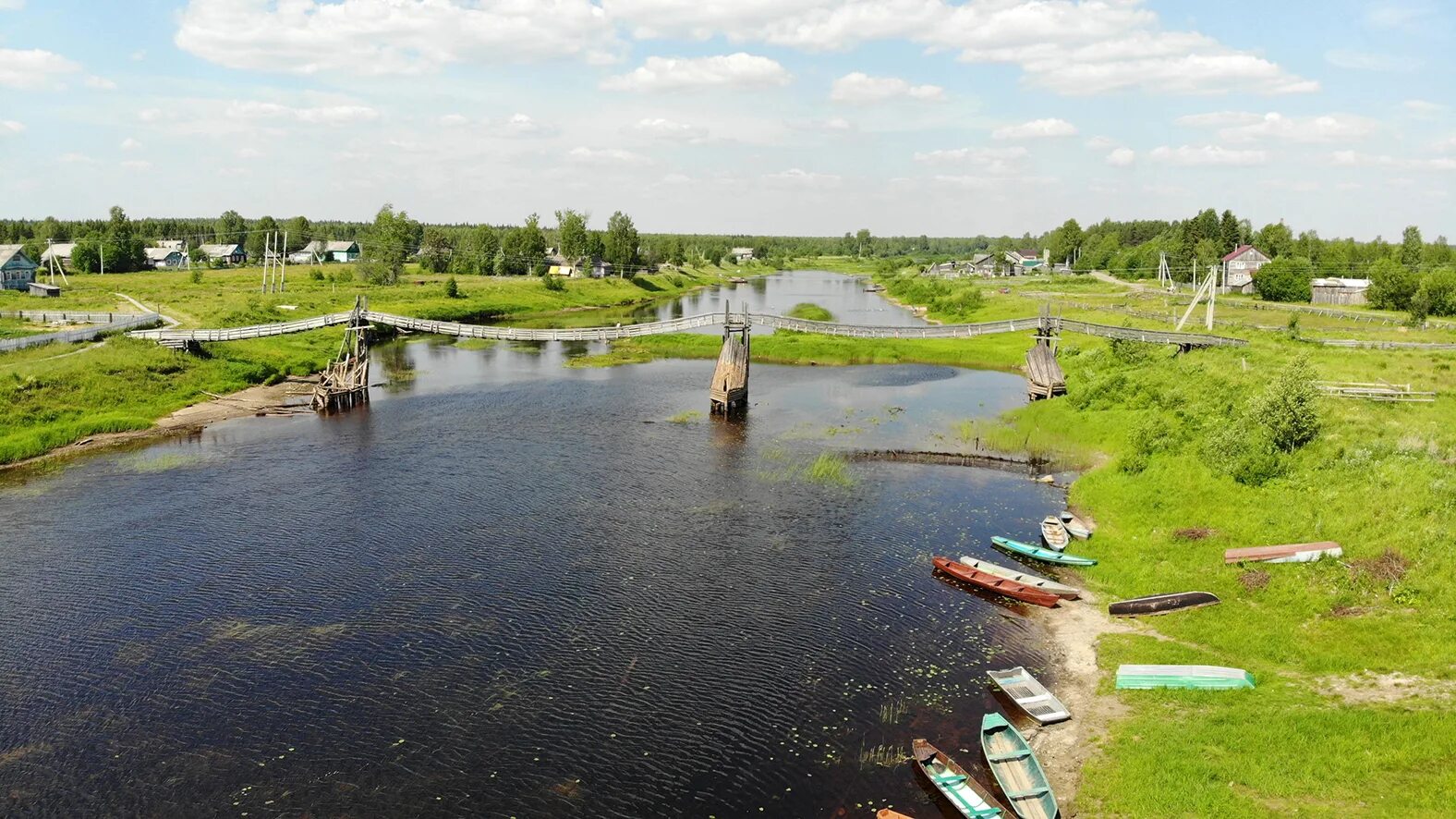 Поселок река емца плесецкого. Река карай саратовская область романовский район. Р п краснозерское новосибирская область. Большой карай романовского района саратовской области. Река свияга чувашия.