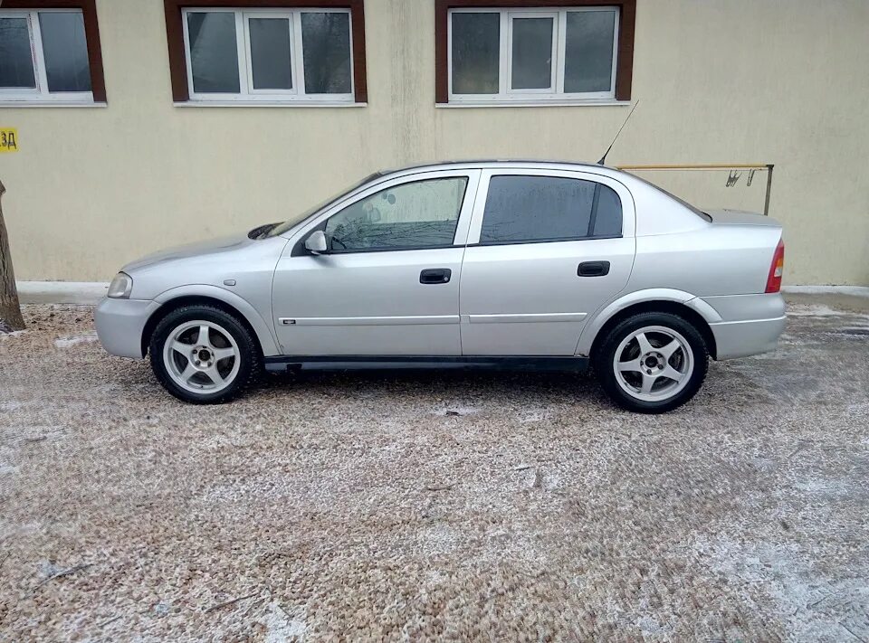 Chevrolet viva 2007. Шевроле вива 1. Шины chevrolet viva. Opel astra g r16. Шевроле вива белая.