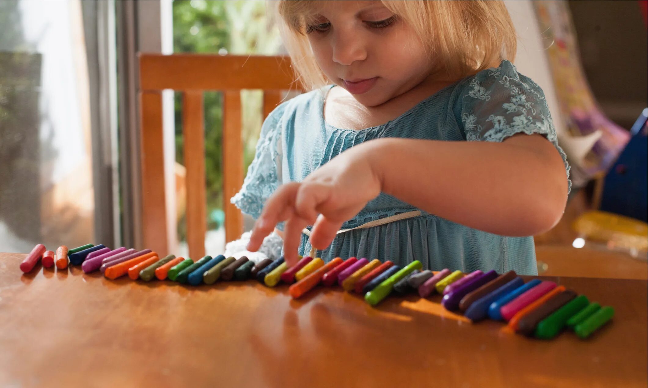 секта алекса лесли. много людей в кругу. блоки дьенеша домино. треугольники в ряд орнамент. торт шалаш из печенья и творога.