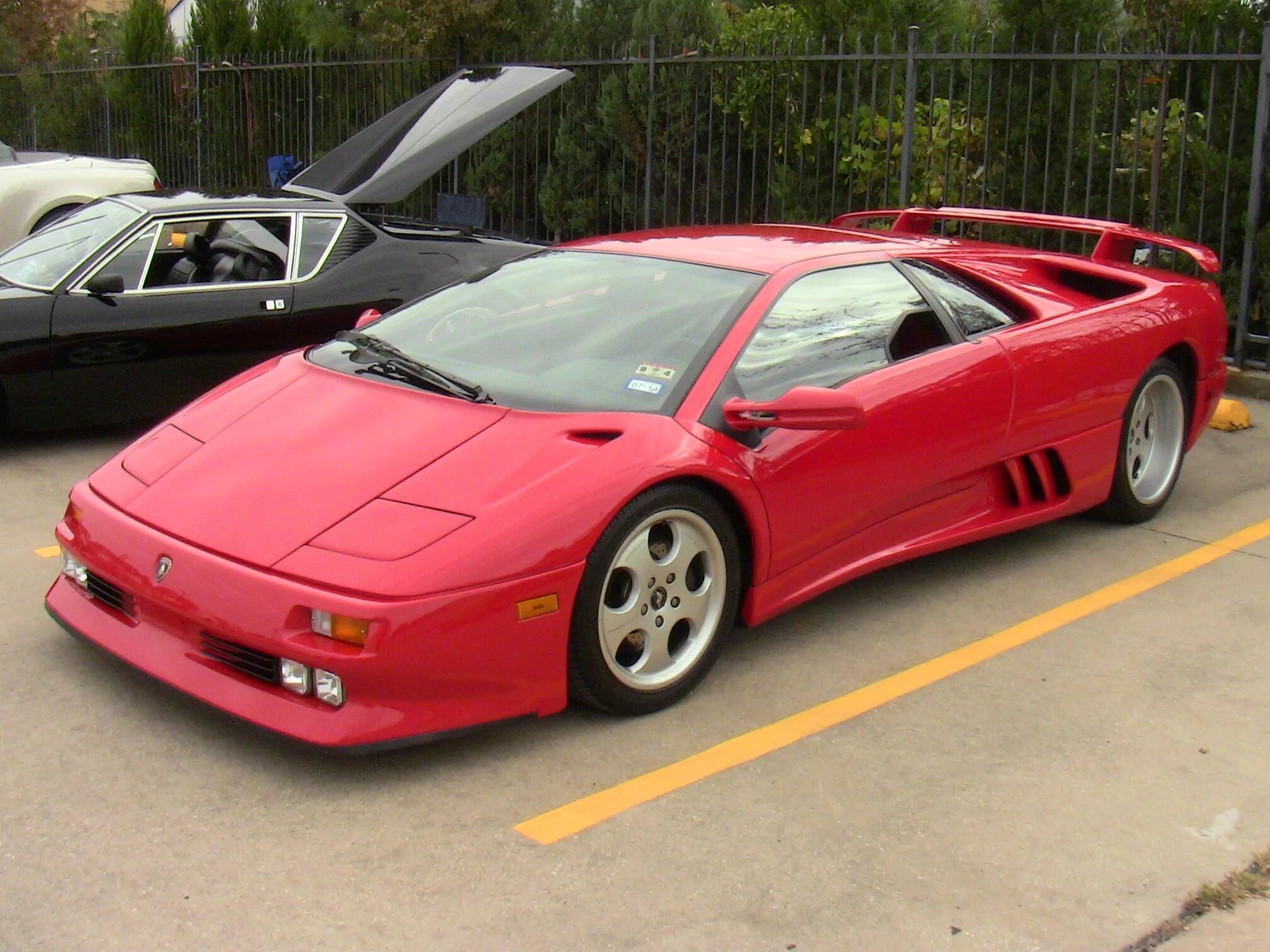 Lamborghini diablo характеристики. Lamborghini Diablo VT 1994. Lamborghini Diablo 2002. Lamborghini Diablo v12. Lamborghini Diablo 1979.