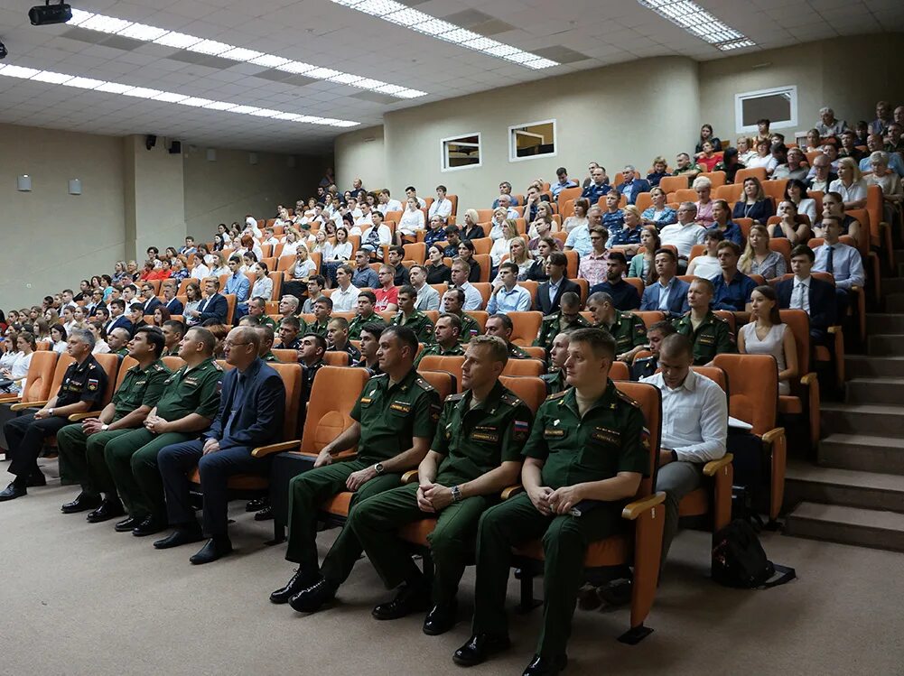 Телефон военно медицинской академии санкт петербурга. Военно-медицинская Академия Кирова. Военная медицинская Академия Санкт-Петербург. Военная медицинская Академия Кирова Санкт-Петербург. Филиал военно-медицинской Академии им Кирова.