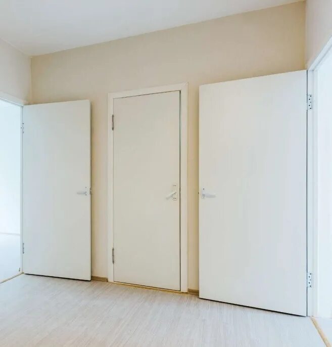 отделка реновация. жилье по реновации отделка. квартиры по реновации. двери в новостройках по реновации. реновация отделка квартир.