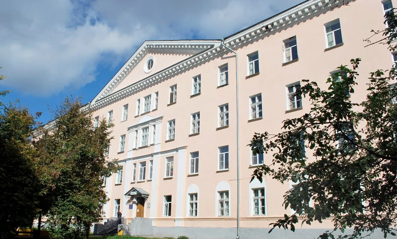 калужская городская больница 5 калуга улица космонавта комарова. калужская городская больница № 4 имени а. калуга ул вишневского 1 больница. областная больница калуга. октябрьская бсмп 3.