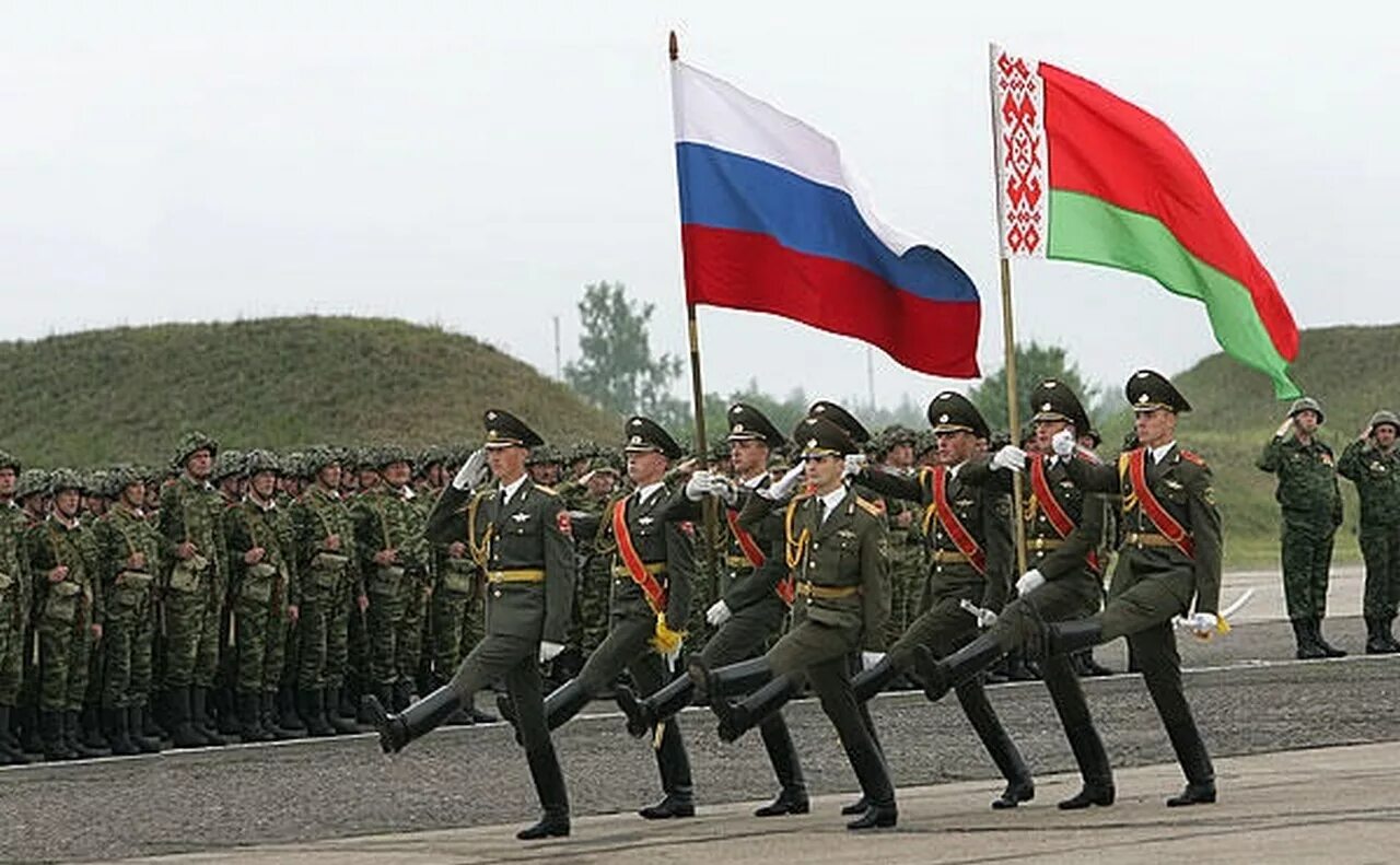 Запад 2017 военные учения. Военные учение Беларуси и России. Совместные учения Белоруссии и России 2017. Военные учения России и Белоруссии. Рос в белорусские